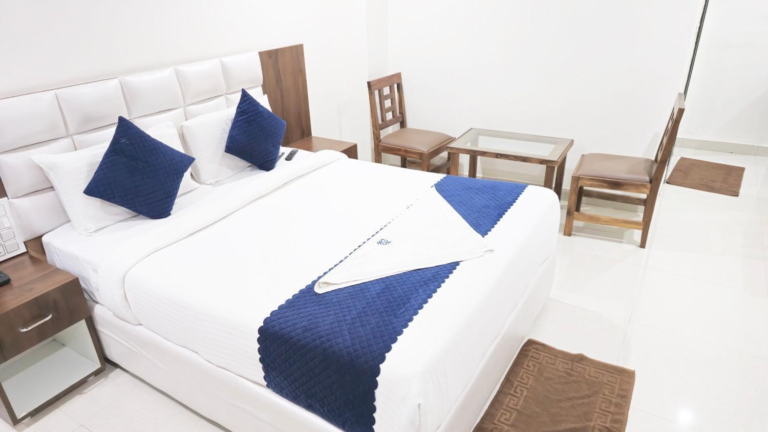 Hotel Skyland 瓦朗加尔 外观 照片