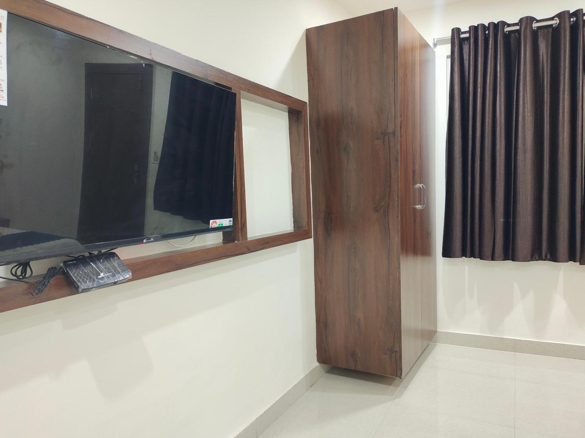 Hotel Skyland 瓦朗加尔 外观 照片