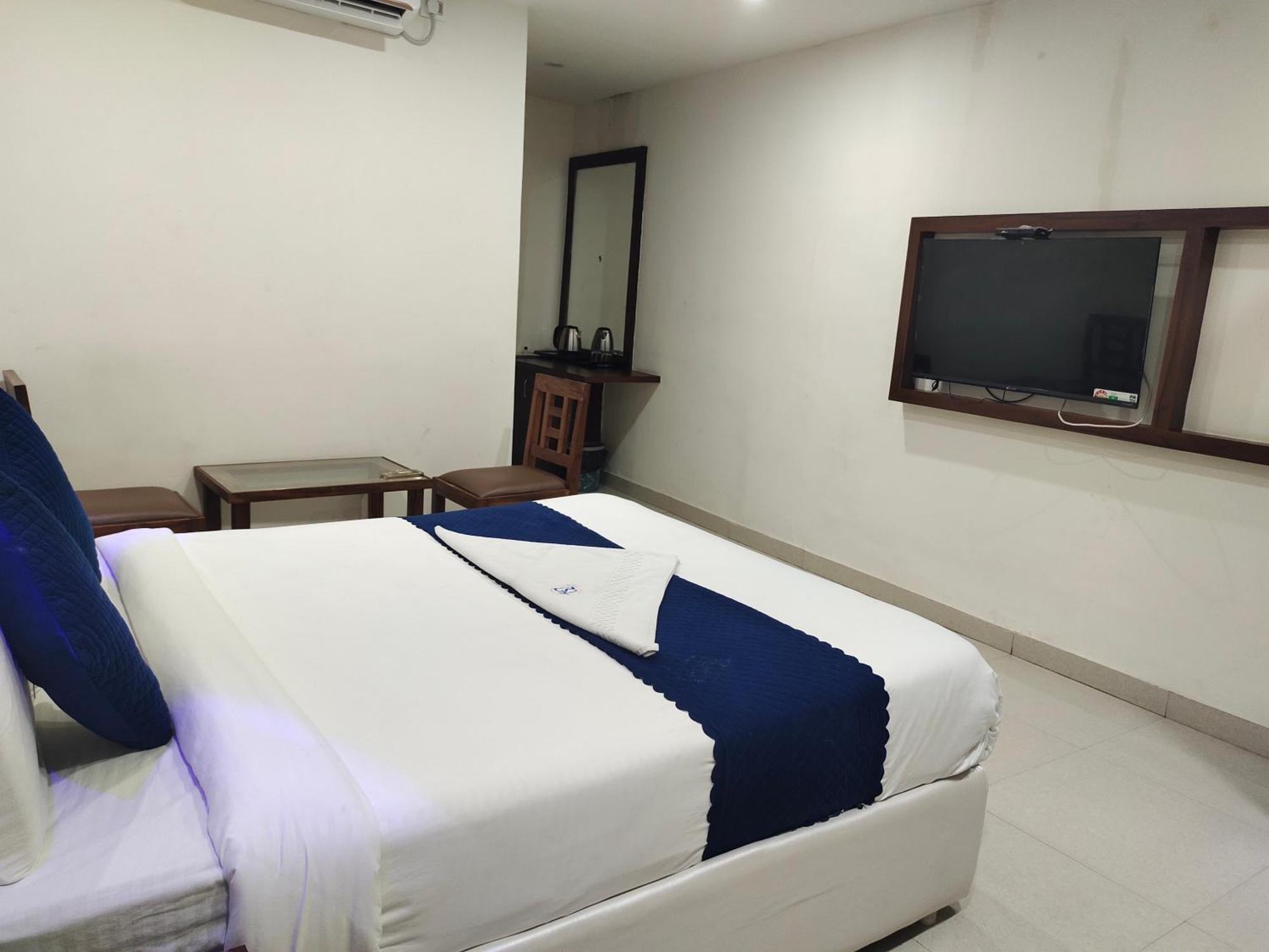 Hotel Skyland 瓦朗加尔 外观 照片