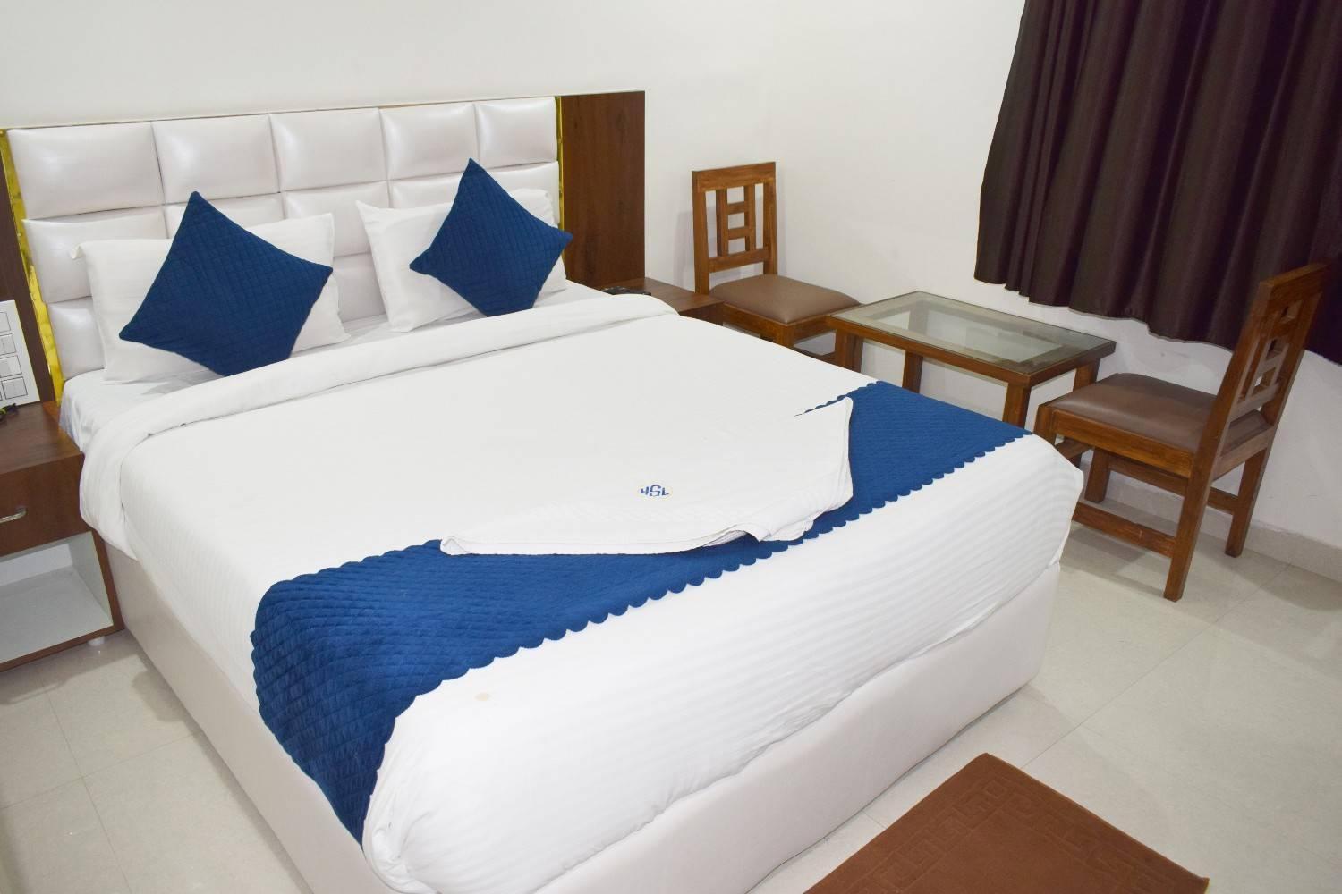 Hotel Skyland 瓦朗加尔 外观 照片