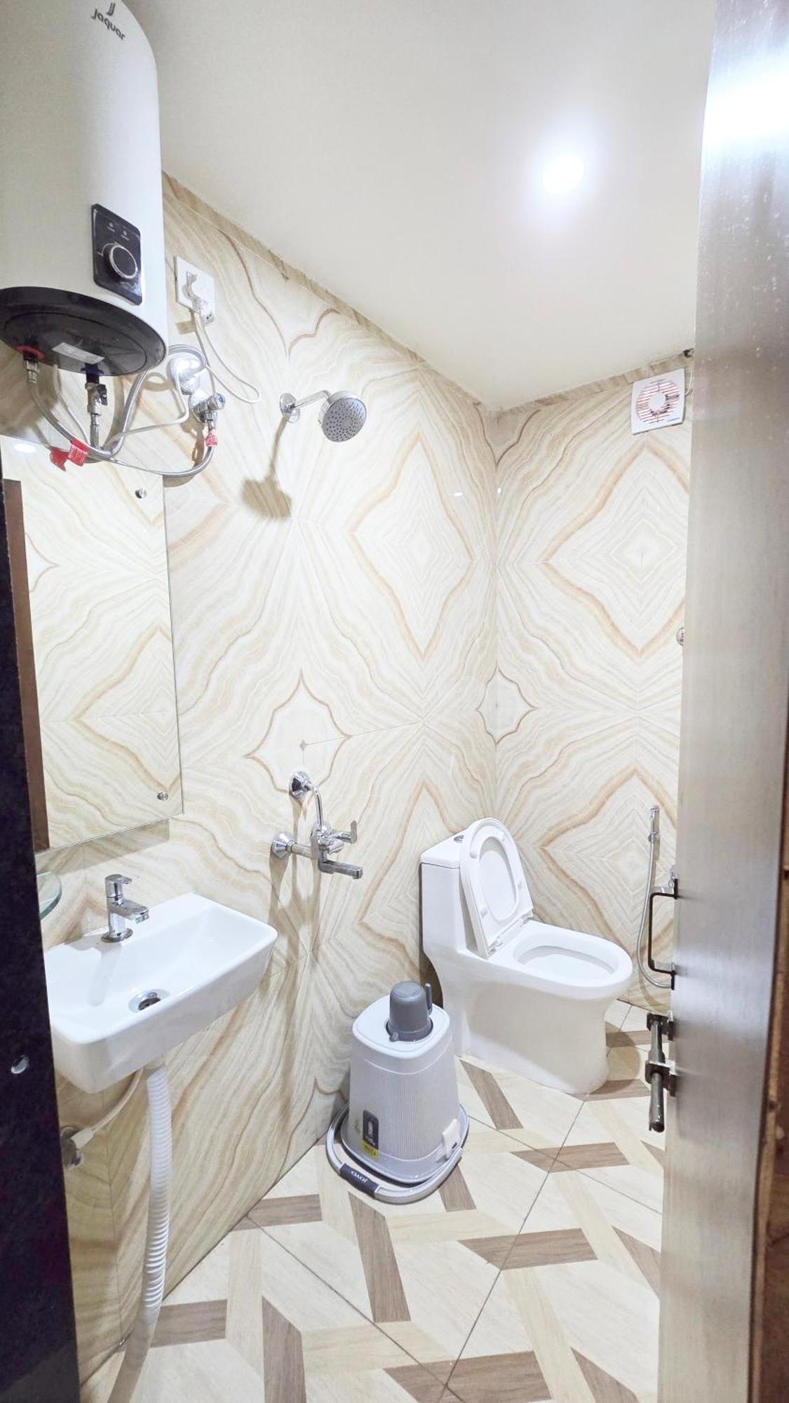 Hotel Skyland 瓦朗加尔 外观 照片